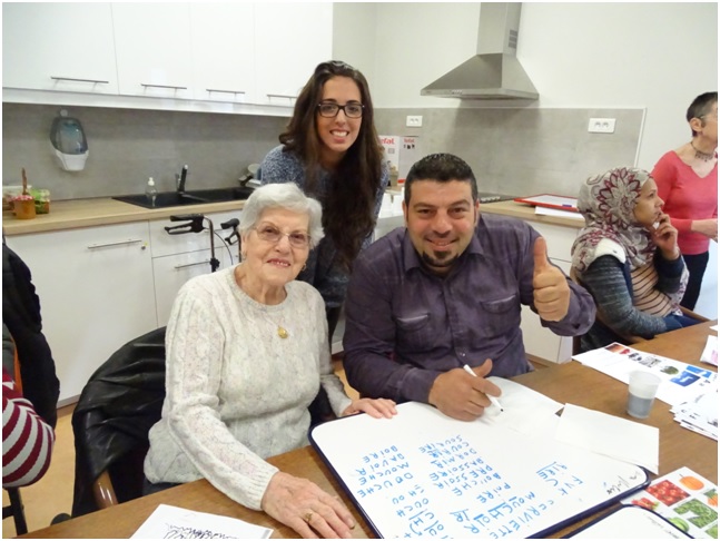 Cours de français au sein de l'Ehpad COS Saint-Philibert