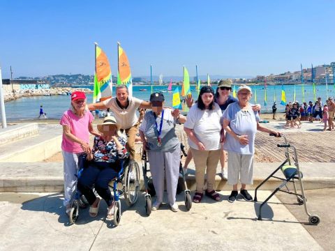 Une sortie à la plage de la Pointe Rouge pour le PASA de jour