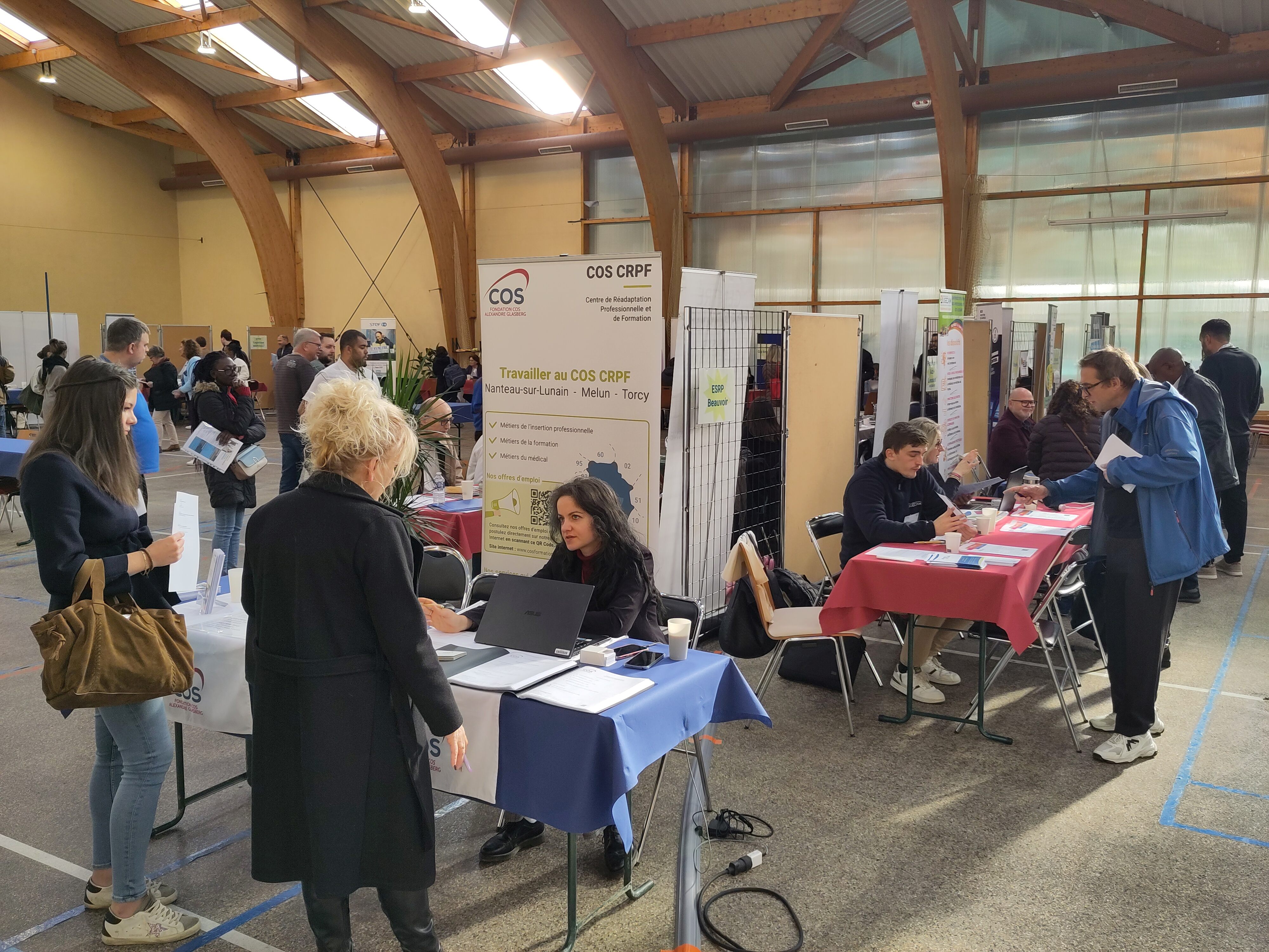 Succès confirmé pour le Forum de l’Emploi et de l’Inclusion du COS CRPF