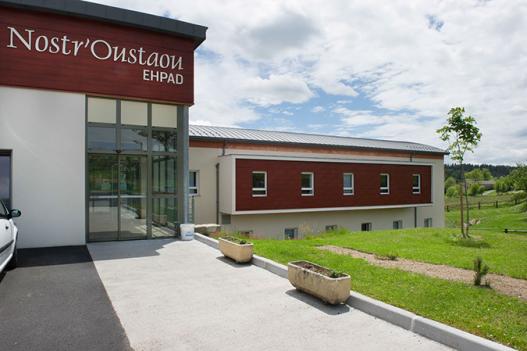 La façade de la résidence de Nostr'Oustaou